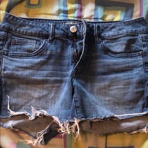 American Eagle women’s shortie shorts